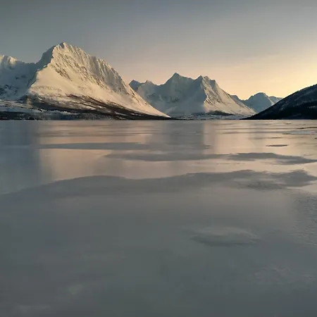 Stetind Skicamp Lyngen