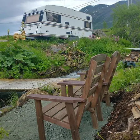 Stetind Skicamp Luxury tent Lyngen